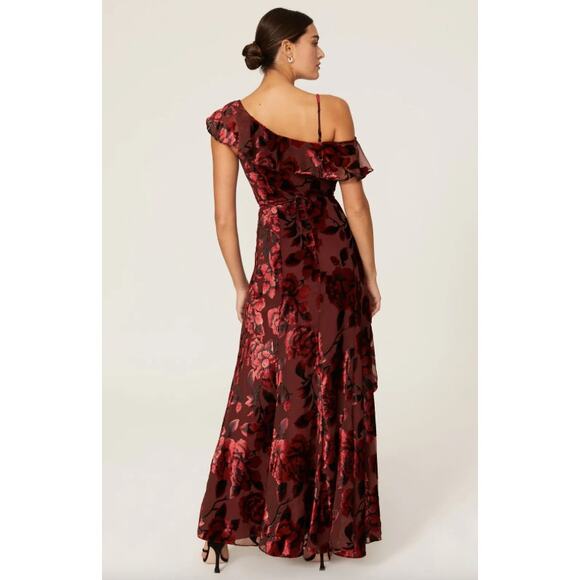 Hutch x RTR Red Velvet Floral Burnout Ruffle Gown Size Medium * - Picture 2 of 9